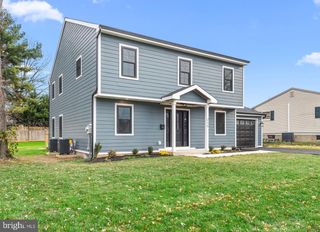 215 N FRANKLIN ST, Doylestown, PA 18901