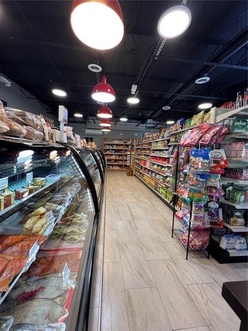 716 N Federal Hwy, Hallandale Beach, FL 33009