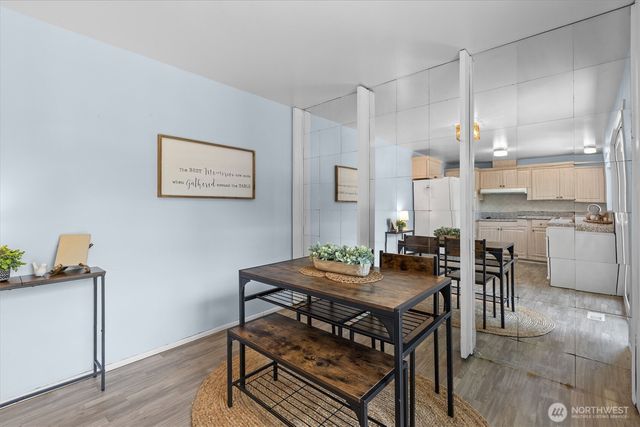 14906 110th Avenue NE, Bothell, WA 98011
