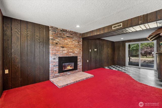 14906 110th Avenue NE, Bothell, WA 98011