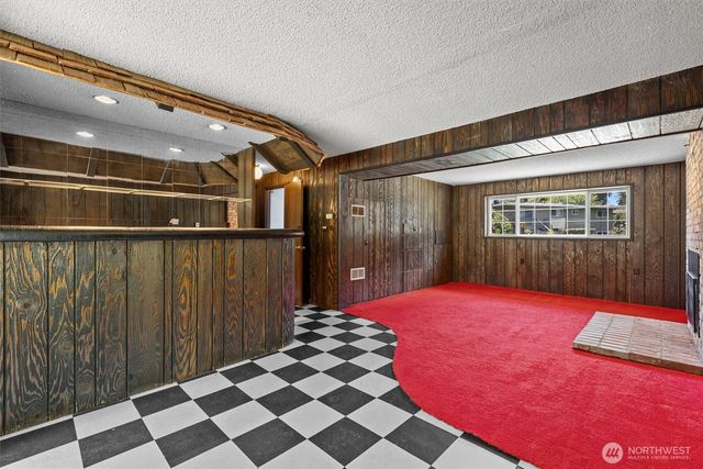14906 110th Avenue NE, Bothell, WA 98011