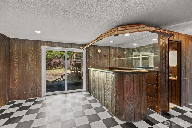 14906 110th Avenue NE, Bothell, WA 98011
