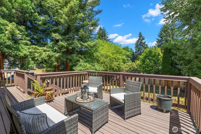 14906 110th Avenue NE, Bothell, WA 98011