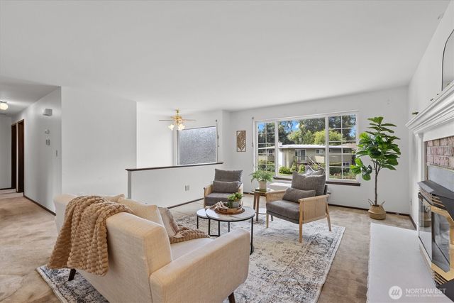 14906 110th Avenue NE, Bothell, WA 98011