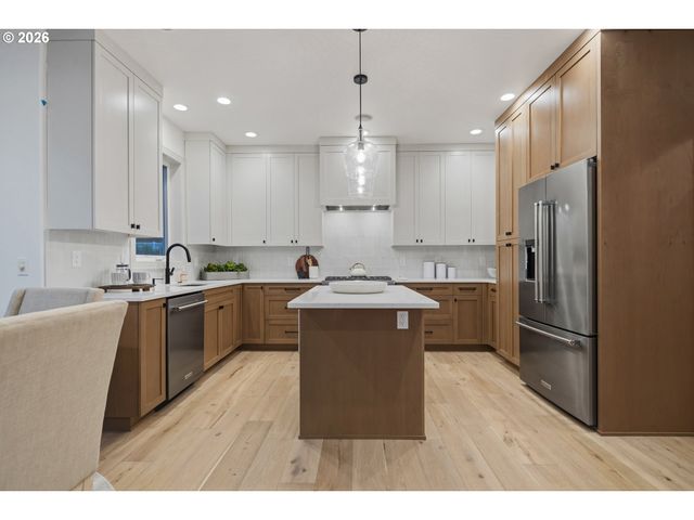 2210 Nw HOOD St, Camas, WA 98607