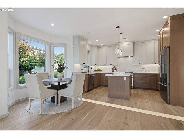 2210 Nw HOOD St, Camas, WA 98607