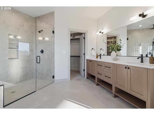 2210 Nw HOOD St, Camas, WA 98607