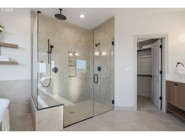 2210 Nw HOOD St, Camas, WA 98607