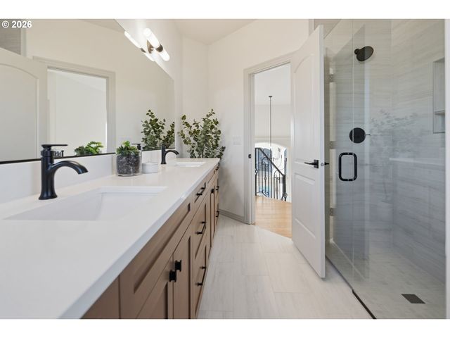 2210 Nw HOOD St, Camas, WA 98607