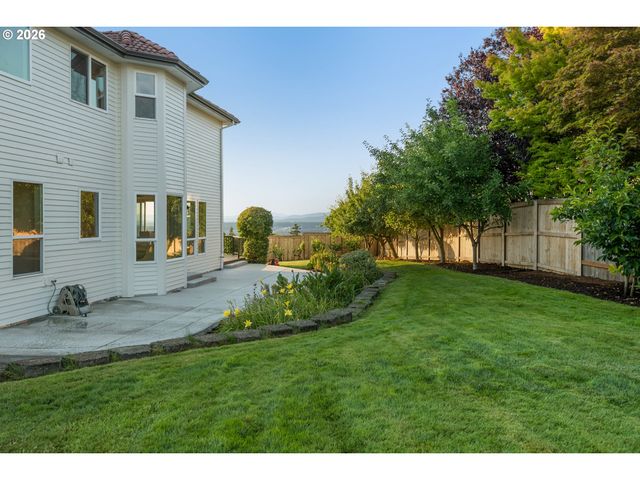 2210 Nw HOOD St, Camas, WA 98607