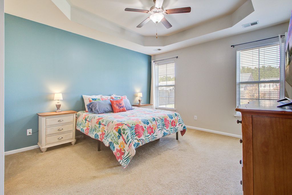 Image 13 of property listing at 1022 Bridlewood Farms Parkway, Ridgeville, SC 29472