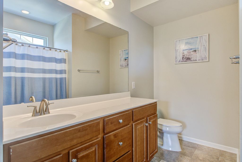 Image 16 of property listing at 1022 Bridlewood Farms Parkway, Ridgeville, SC 29472