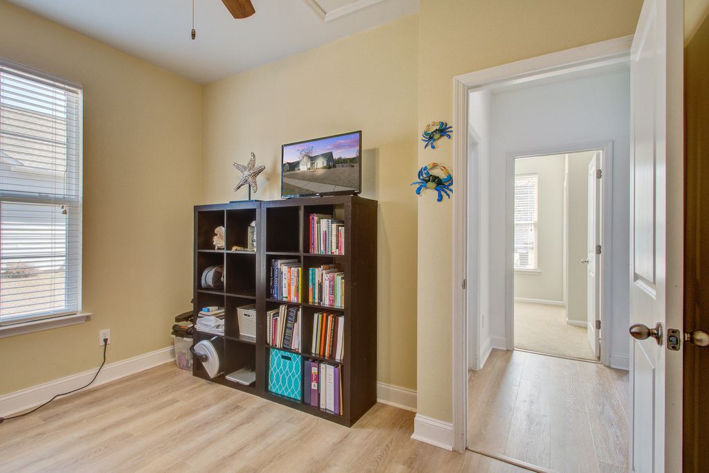 Image 21 of property listing at 1022 Bridlewood Farms Parkway, Ridgeville, SC 29472