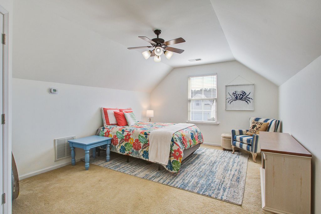 Image 26 of property listing at 1022 Bridlewood Farms Parkway, Ridgeville, SC 29472