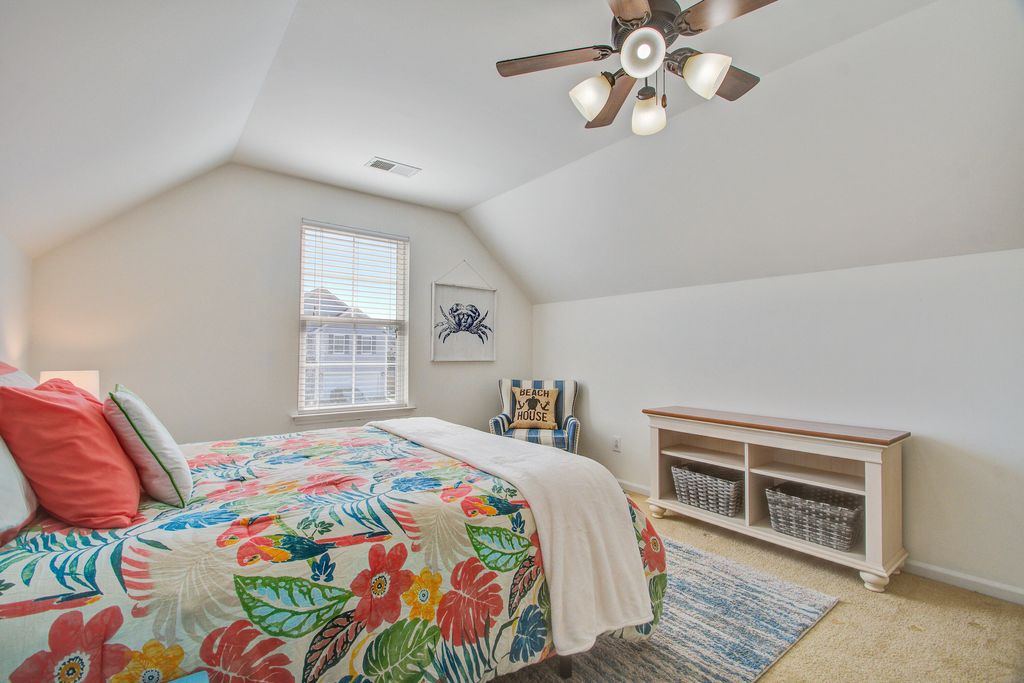 Image 27 of property listing at 1022 Bridlewood Farms Parkway, Ridgeville, SC 29472