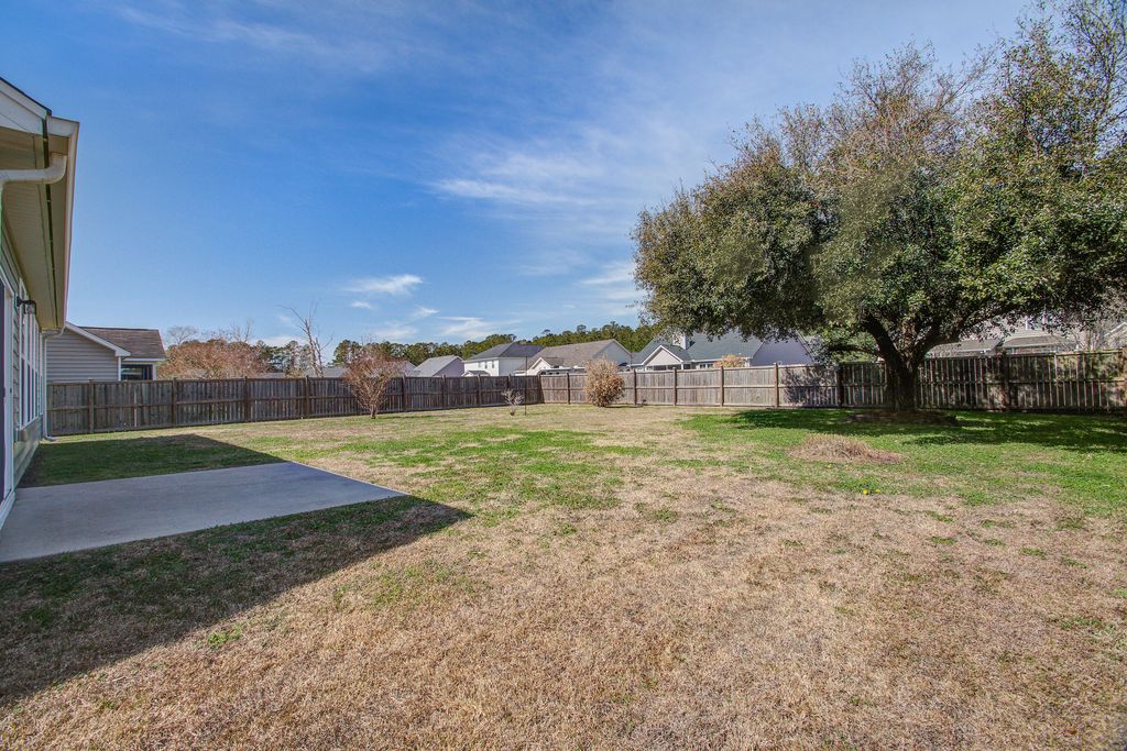 Image 29 of property listing at 1022 Bridlewood Farms Parkway, Ridgeville, SC 29472