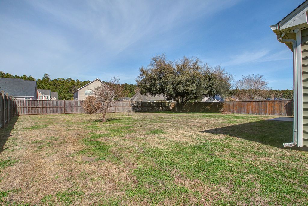 Image 32 of property listing at 1022 Bridlewood Farms Parkway, Ridgeville, SC 29472