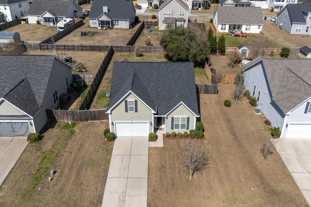 Image 33 of property listing at 1022 Bridlewood Farms Parkway, Ridgeville, SC 29472