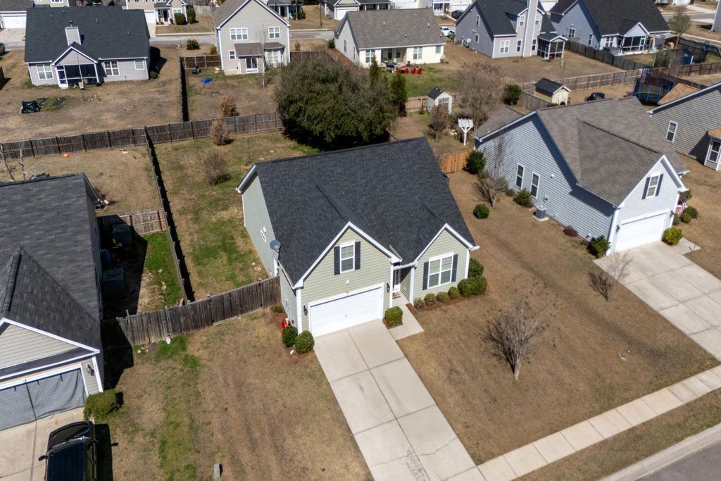 Image 35 of property listing at 1022 Bridlewood Farms Parkway, Ridgeville, SC 29472