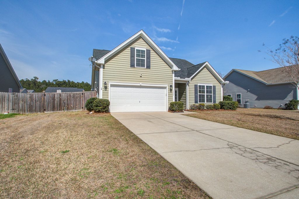Image 51 of property listing at 1022 Bridlewood Farms Parkway, Ridgeville, SC 29472