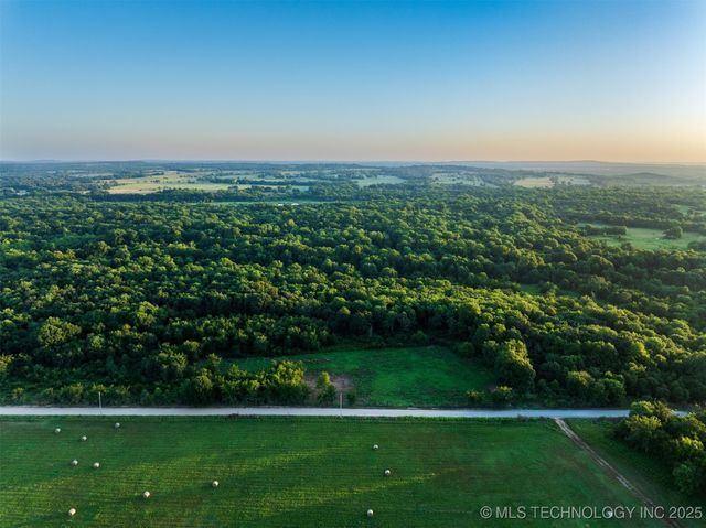 40 E 1020 Road, Warner, OK 74469