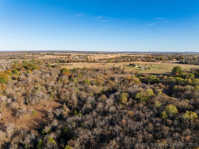 40 E 1020 Road, Warner, OK 74469