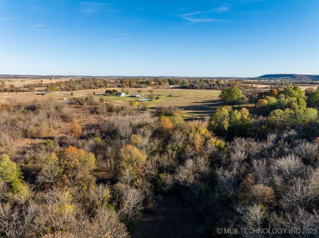 40 E 1020 Road, Warner, OK 74469