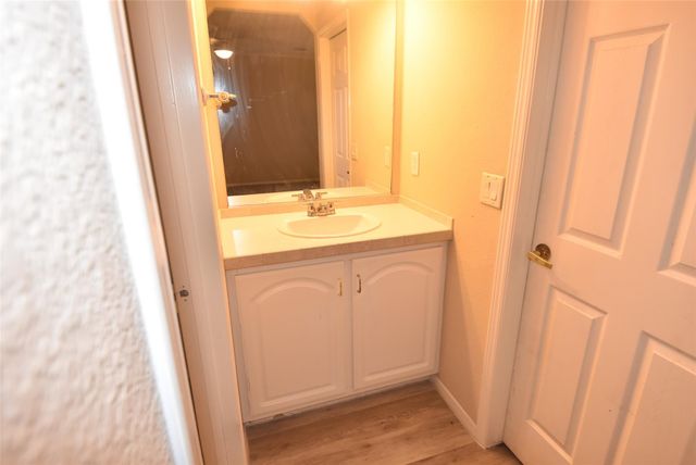 10015 Summerberry Lane, Tomball, TX 77375