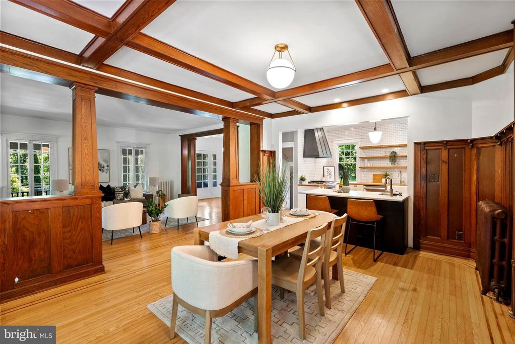 Image 10 of property listing at 4000 WHITE AVE, Baltimore, MD 21206
