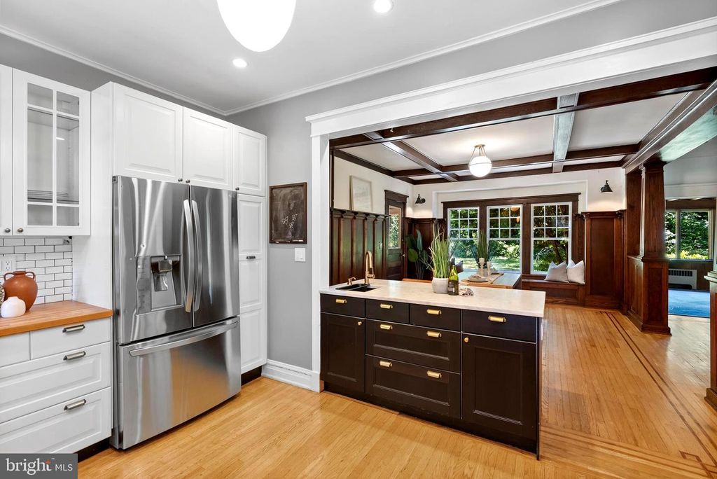 Image 13 of property listing at 4000 WHITE AVE, Baltimore, MD 21206