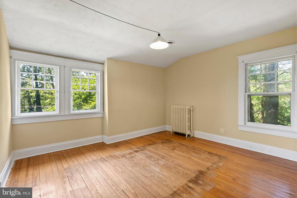Image 29 of property listing at 4000 WHITE AVE, Baltimore, MD 21206