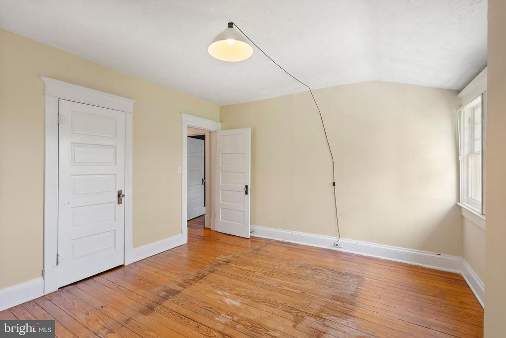 Image 30 of property listing at 4000 WHITE AVE, Baltimore, MD 21206