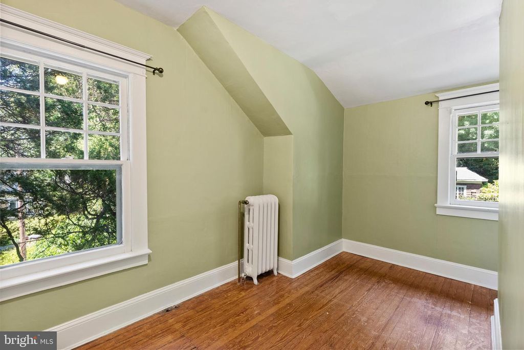 Image 31 of property listing at 4000 WHITE AVE, Baltimore, MD 21206