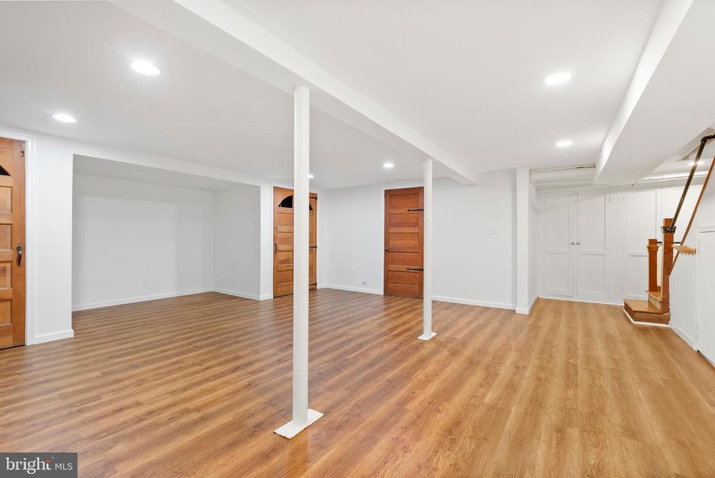 Image 34 of property listing at 4000 WHITE AVE, Baltimore, MD 21206