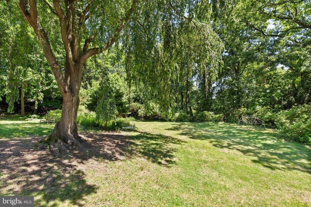 Image 43 of property listing at 4000 WHITE AVE, Baltimore, MD 21206