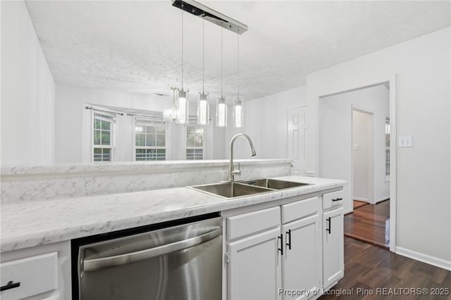 419 Northwoods Drive, Raeford, NC 28376