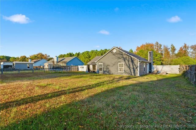 419 Northwoods Drive, Raeford, NC 28376