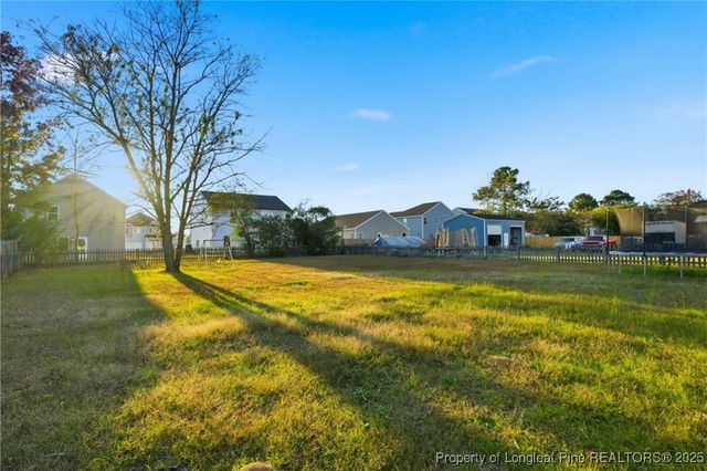 419 Northwoods Drive, Raeford, NC 28376