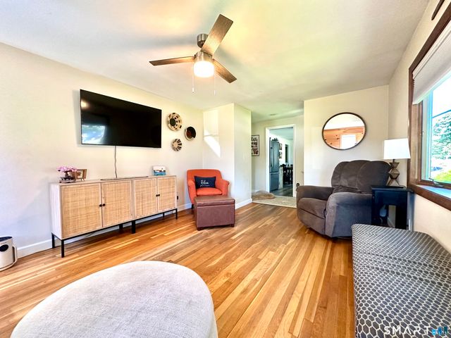 433 Reed Avenue, Windsor Locks, CT 06096