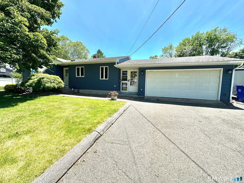 433 Reed Avenue, Windsor Locks, CT 06096