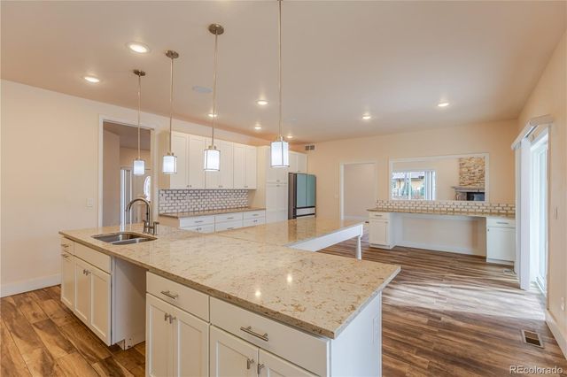 995 S Locust Street, Denver, CO 80224