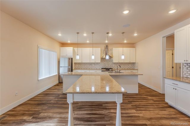 995 S Locust Street, Denver, CO 80224