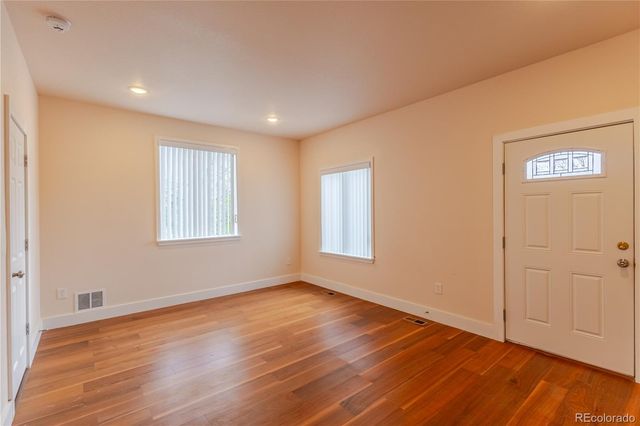 995 S Locust Street, Denver, CO 80224