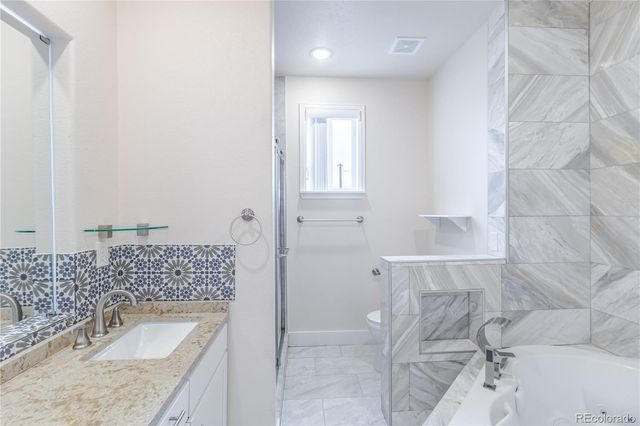 995 S Locust Street, Denver, CO 80224