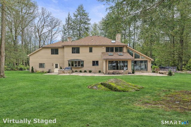 90 Hunting Hills Drive, Southington, CT 06489