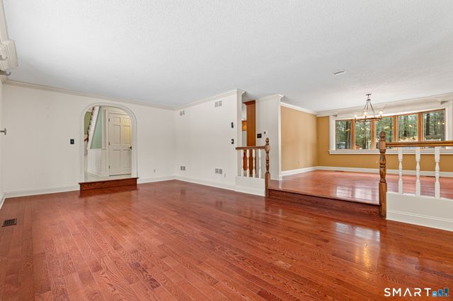 90 Hunting Hills Drive, Southington, CT 06489