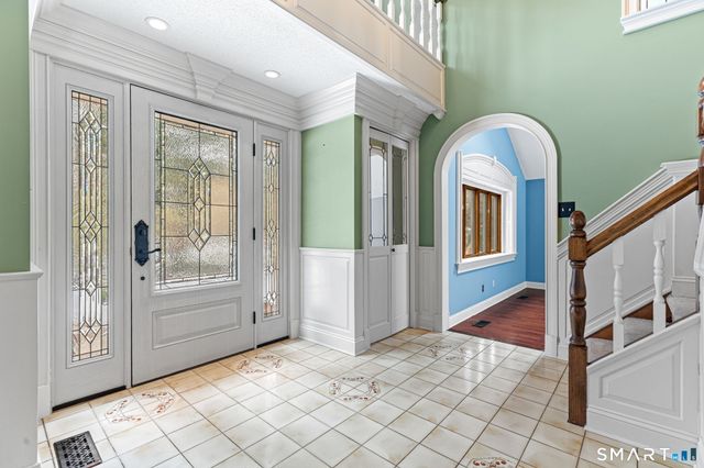 90 Hunting Hills Drive, Southington, CT 06489