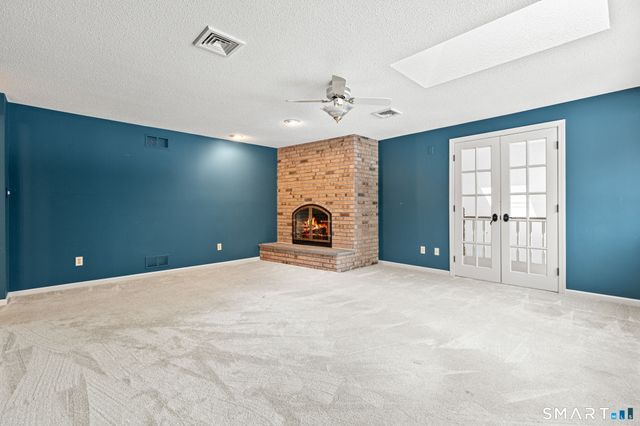 90 Hunting Hills Drive, Southington, CT 06489