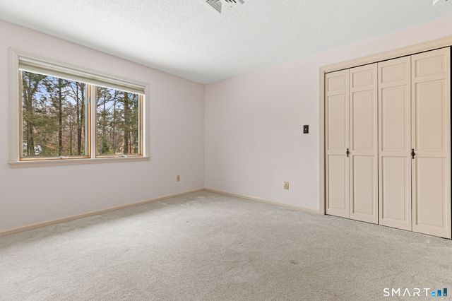 90 Hunting Hills Drive, Southington, CT 06489