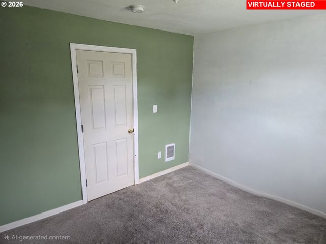 2137 CASTLE Ave, Roseburg, OR 97471